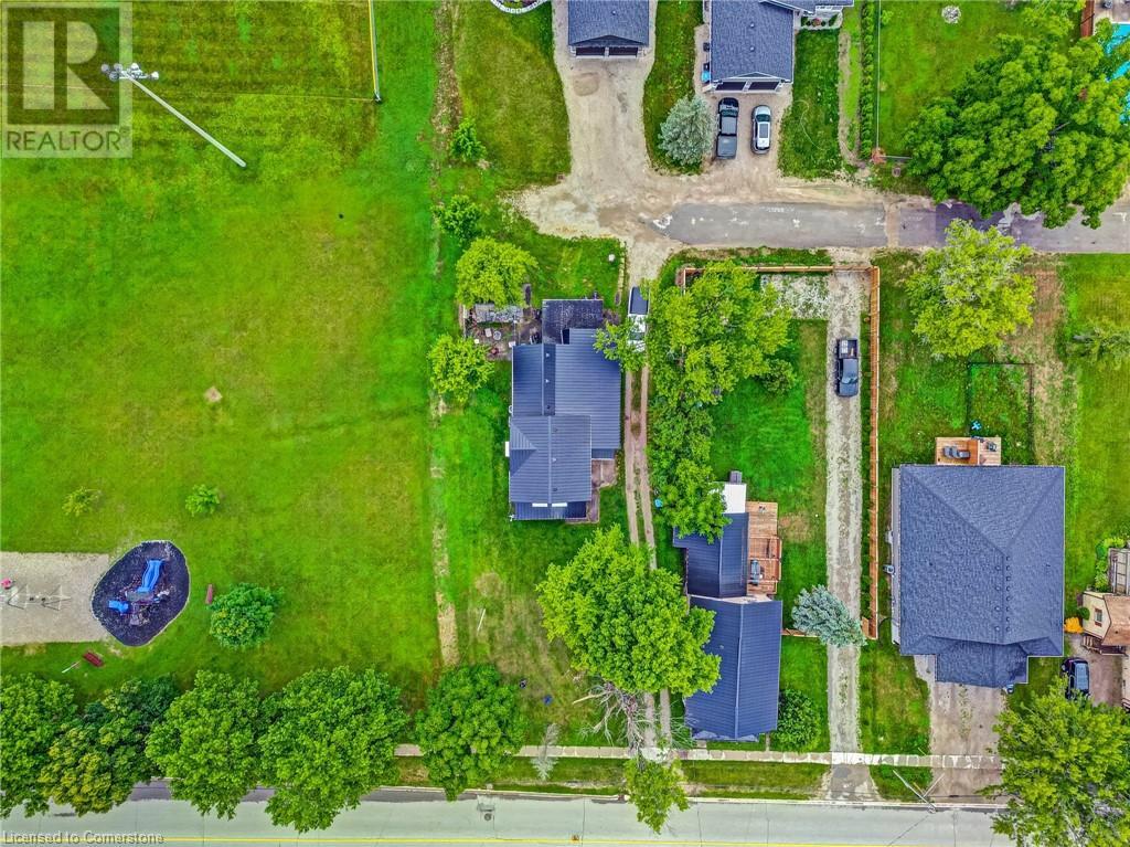 Photo 40 of 50 for 56 Victoria Avenue E