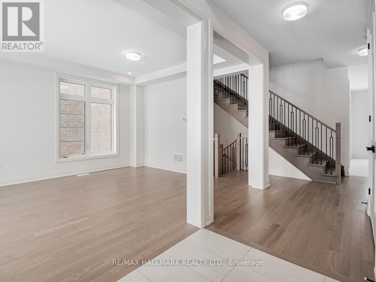 Property at 23 HUMMINGBIRD GROVE image 3