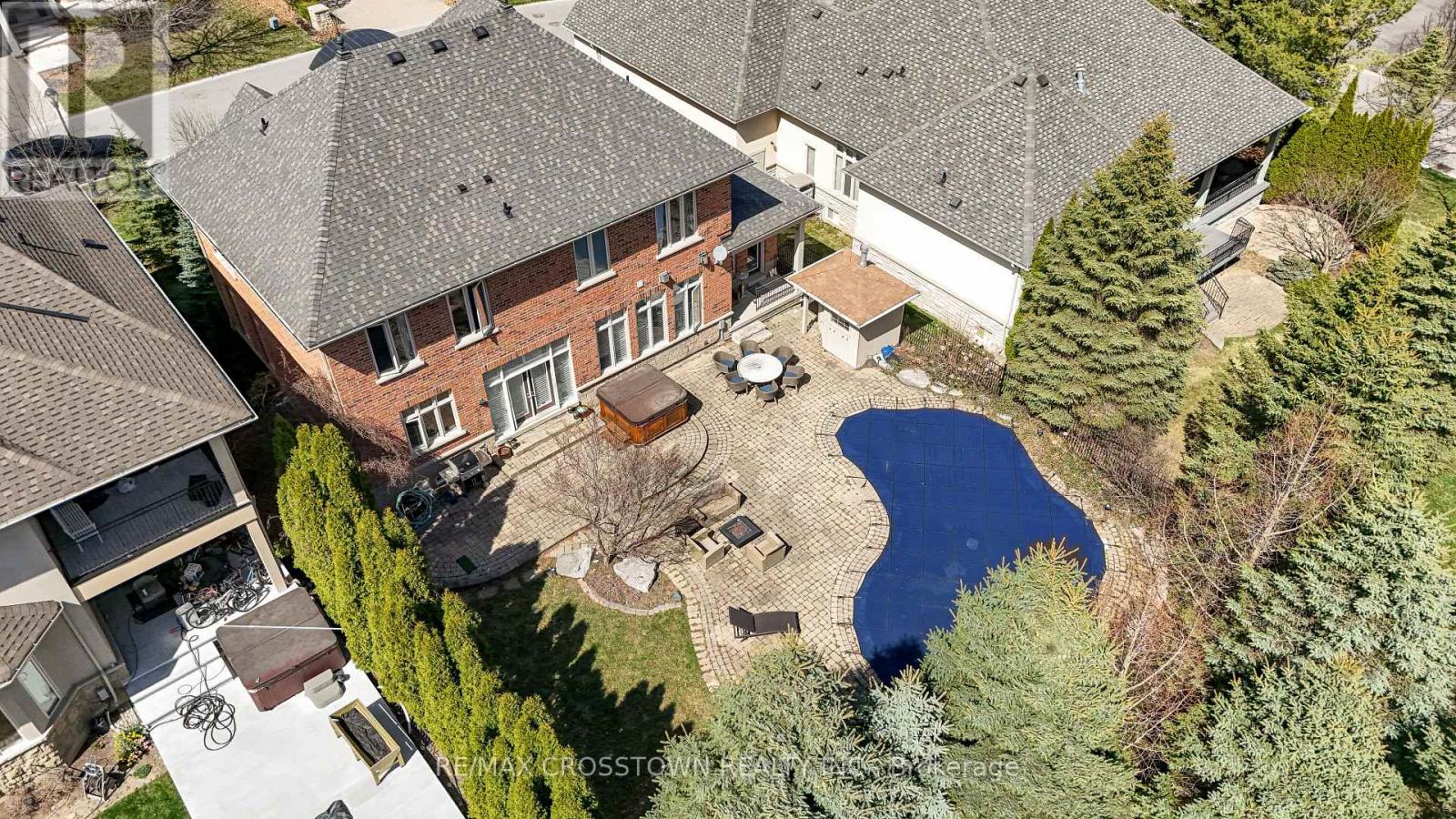 Property at 101 COUNTRY CLUB DRIVE image 2