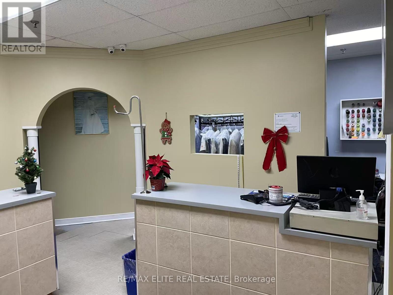 7 - 331 Jevlan Drive, Vaughan (West Woodbridge), Ontario  L4L 8C1 - Photo 2 - N12095831