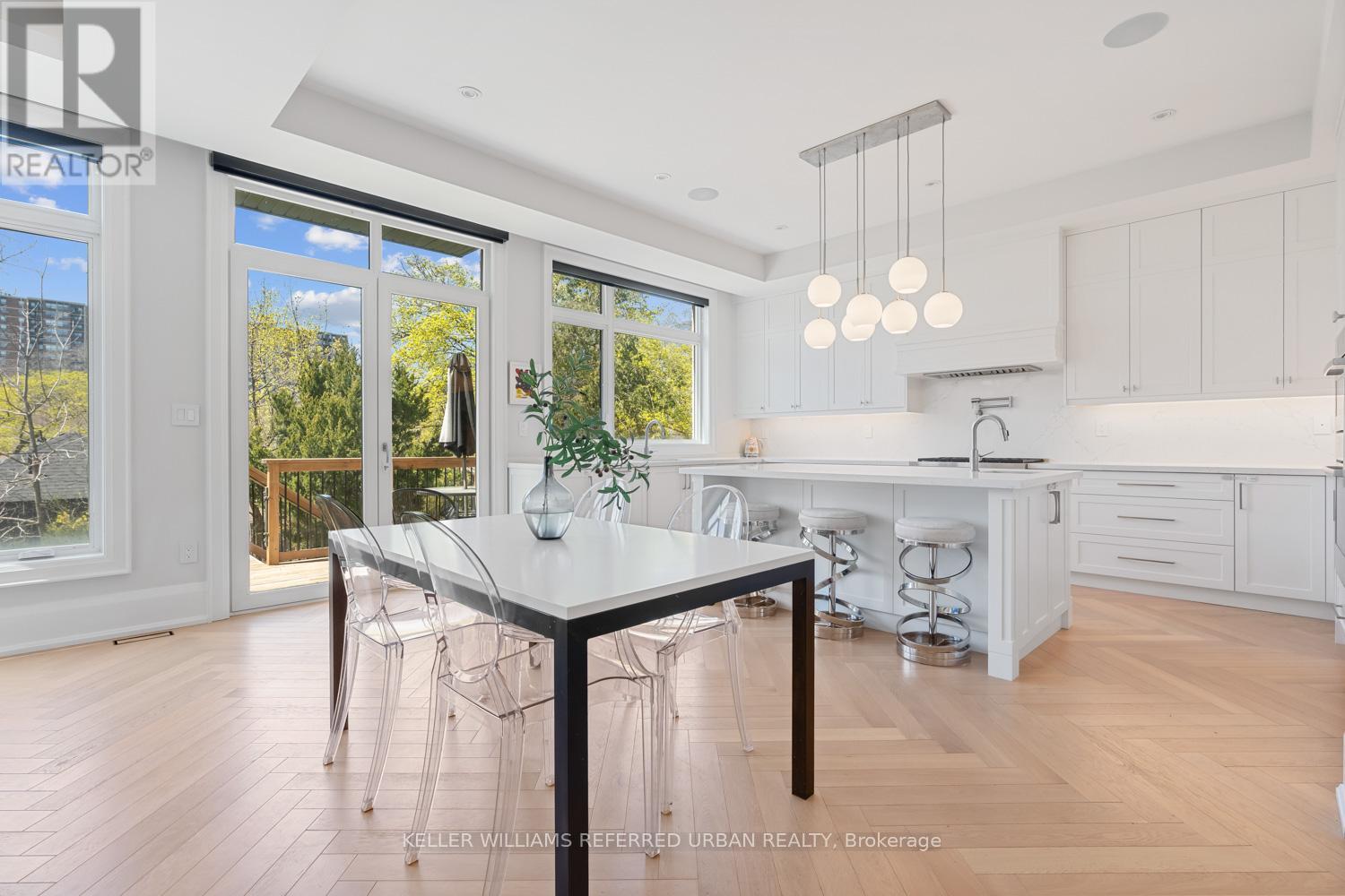 54 Cronin Drive, Toronto, Ontario  M9B 4V1 - Photo 13 - W12113543