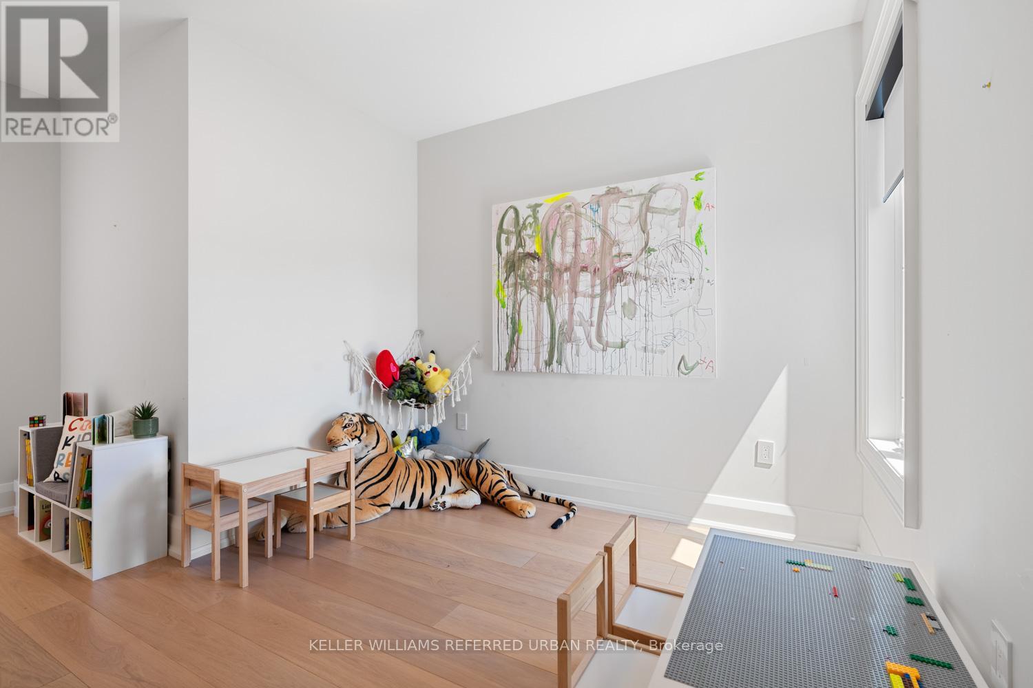 54 Cronin Drive, Toronto, Ontario  M9B 4V1 - Photo 27 - W12113543
