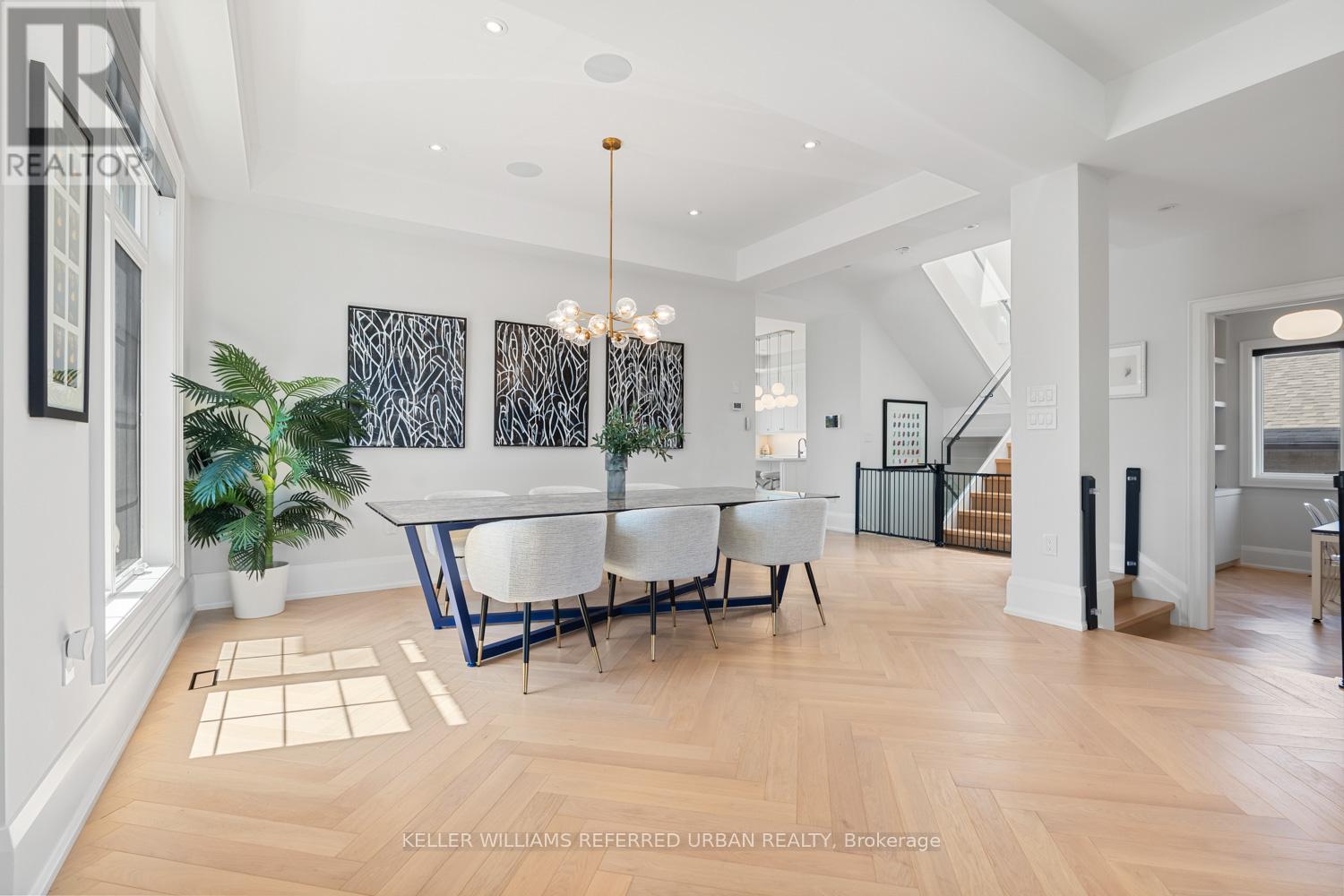 54 Cronin Drive, Toronto, Ontario  M9B 4V1 - Photo 3 - W12113543