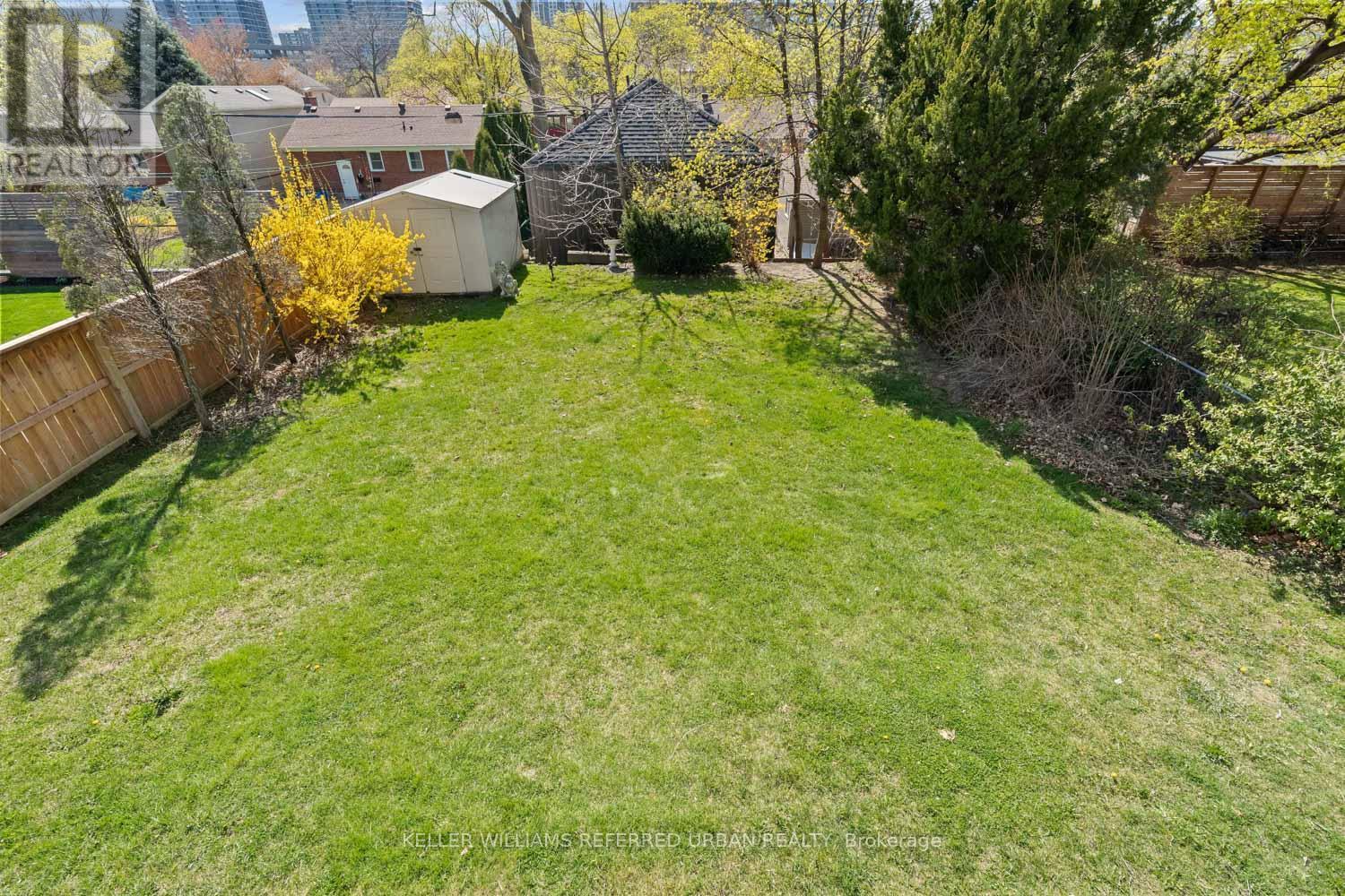 54 Cronin Drive, Toronto, Ontario  M9B 4V1 - Photo 43 - W12113543