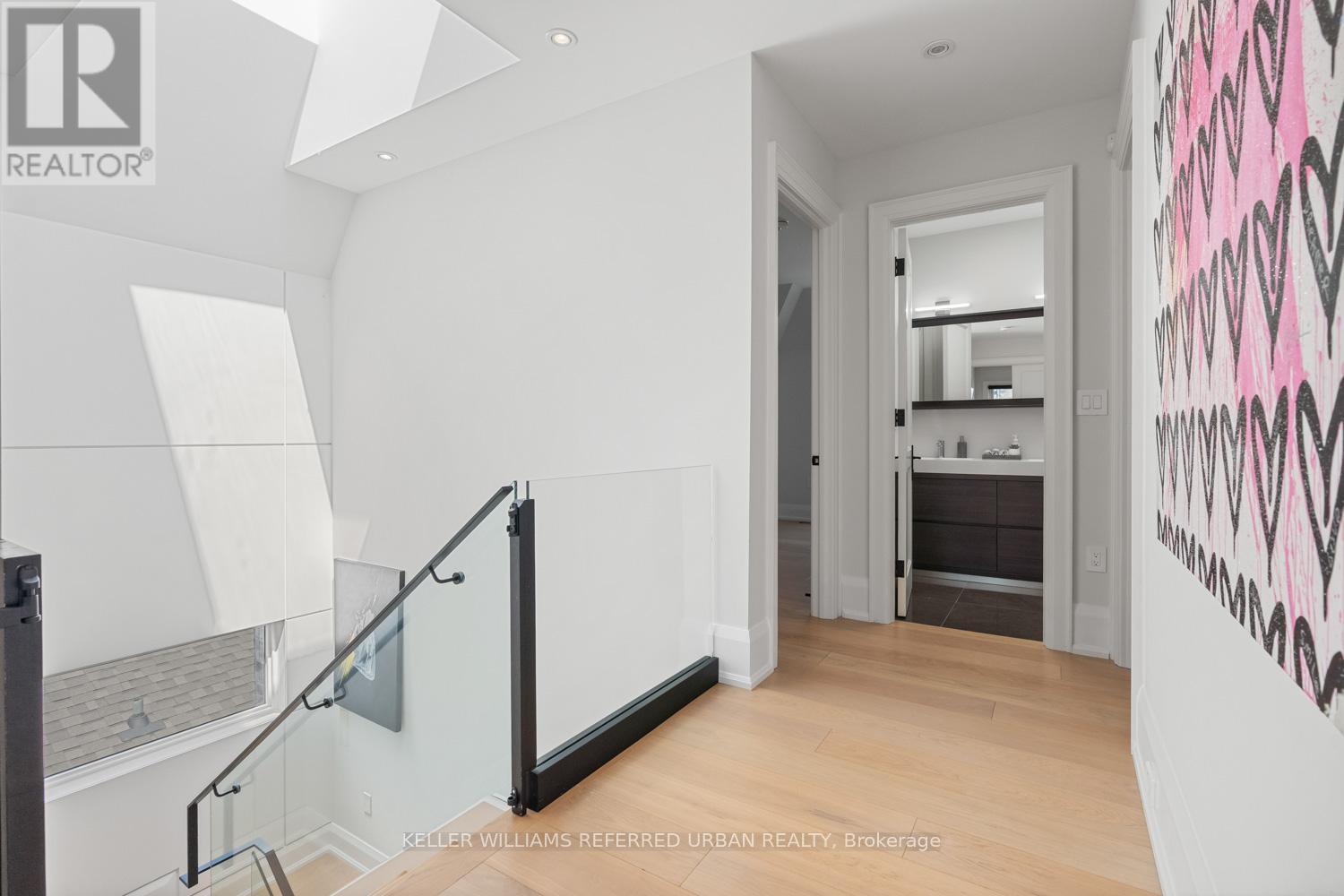 54 Cronin Drive, Toronto, Ontario  M9B 4V1 - Photo 28 - W12113543