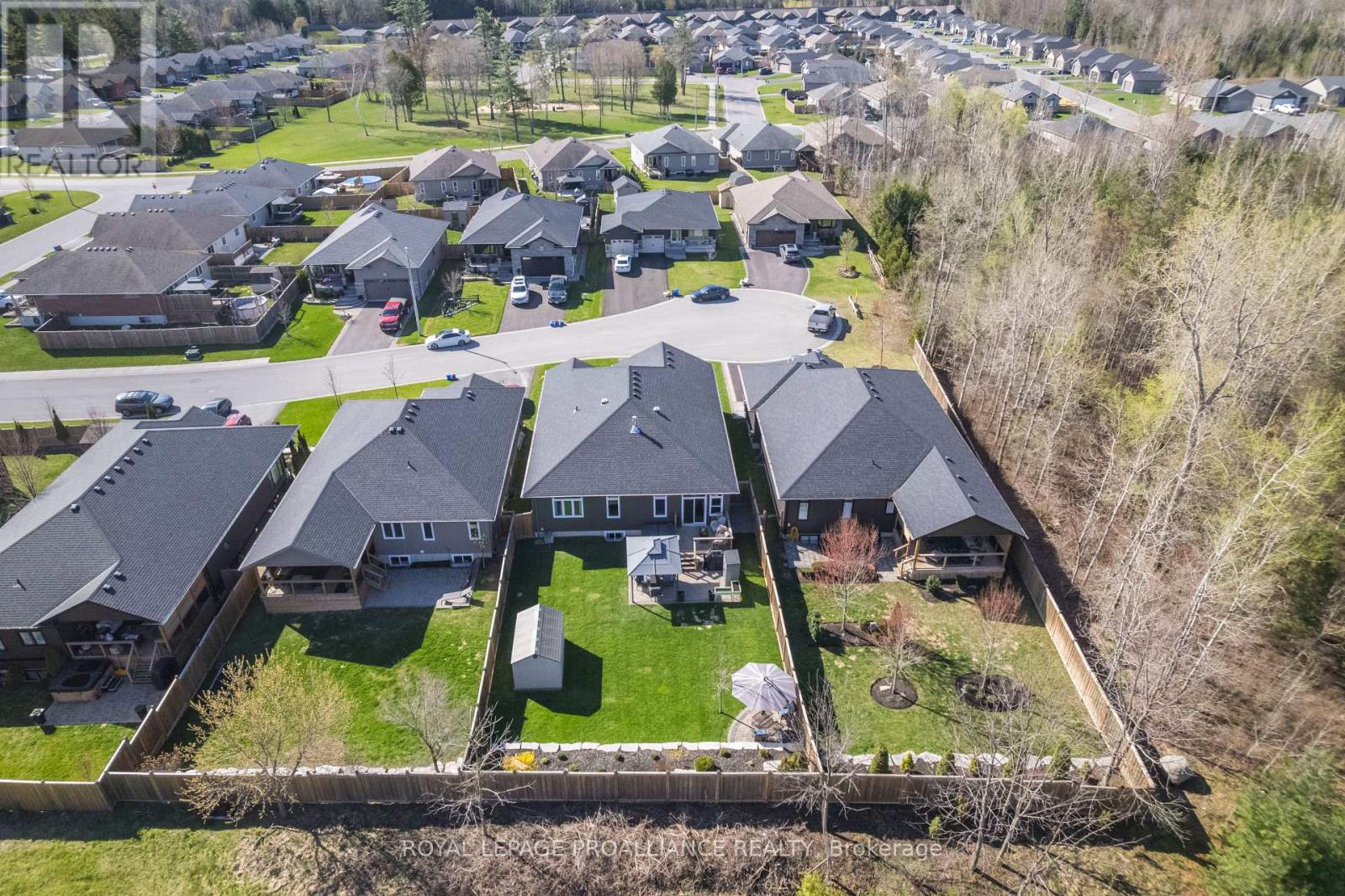 6 Sylvan Street, Quinte West, Ontario  K8V 0C6 - Photo 10 - X12116217