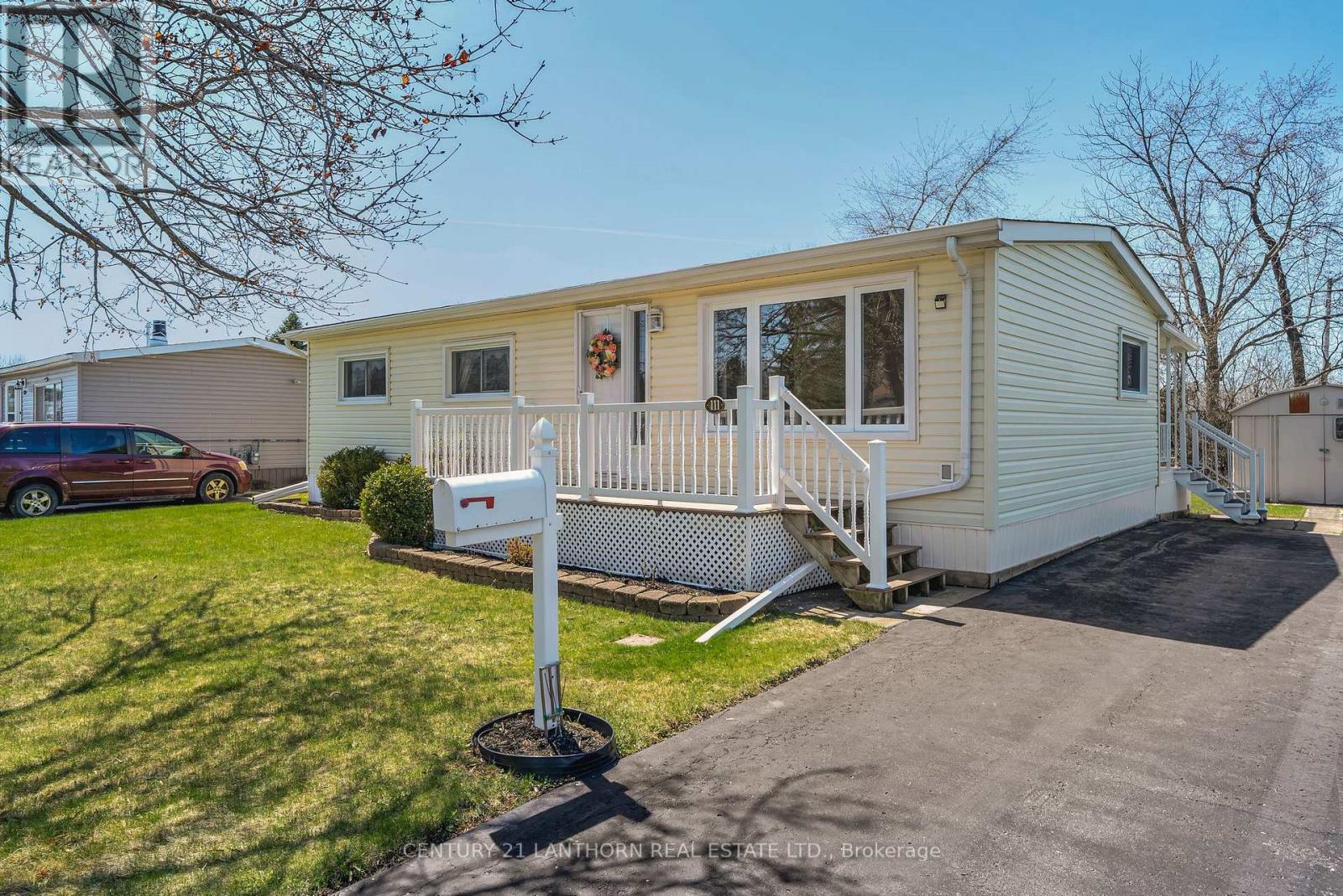 111 Eastview Boulevard, Quinte West, Ontario  K8N 4Z3 - Photo 2 - X12116272