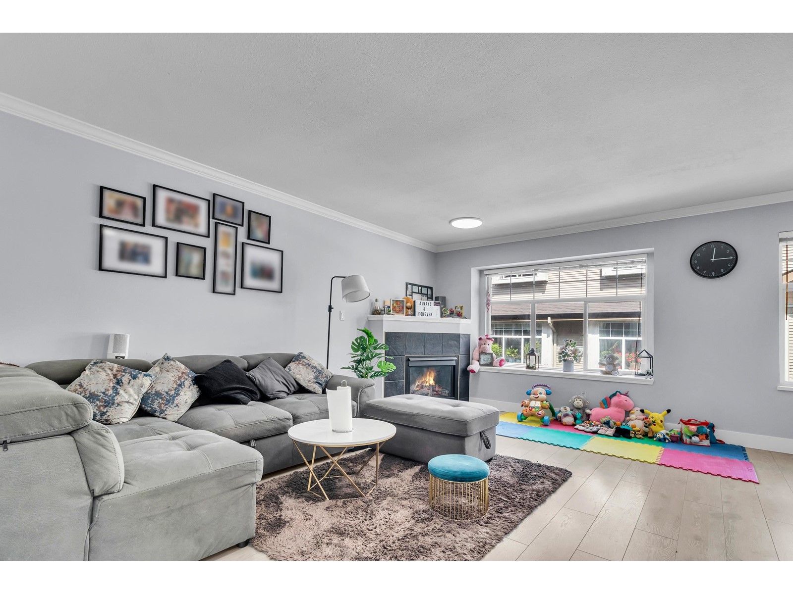 202 9580 Prince Charles Boulevard, Surrey, British Columbia  V3V 1S6 - Photo 3 - R2996368