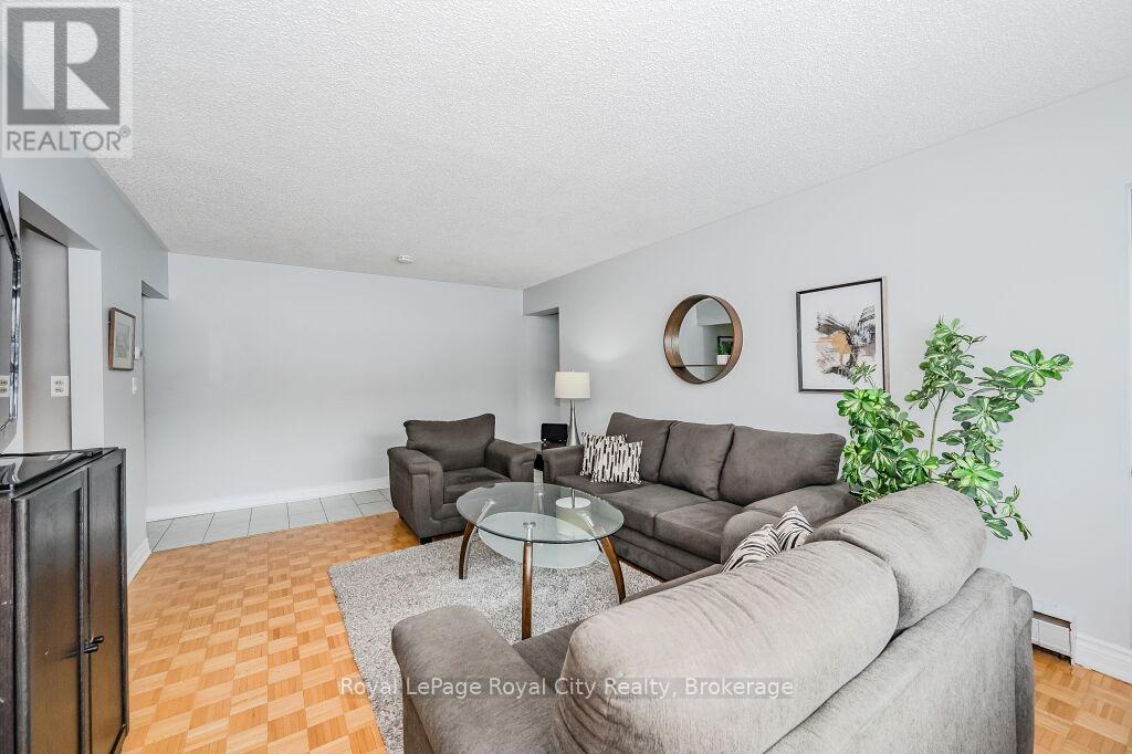 Property at 107 - 1 SUNNYLEA CRESCENT image 5