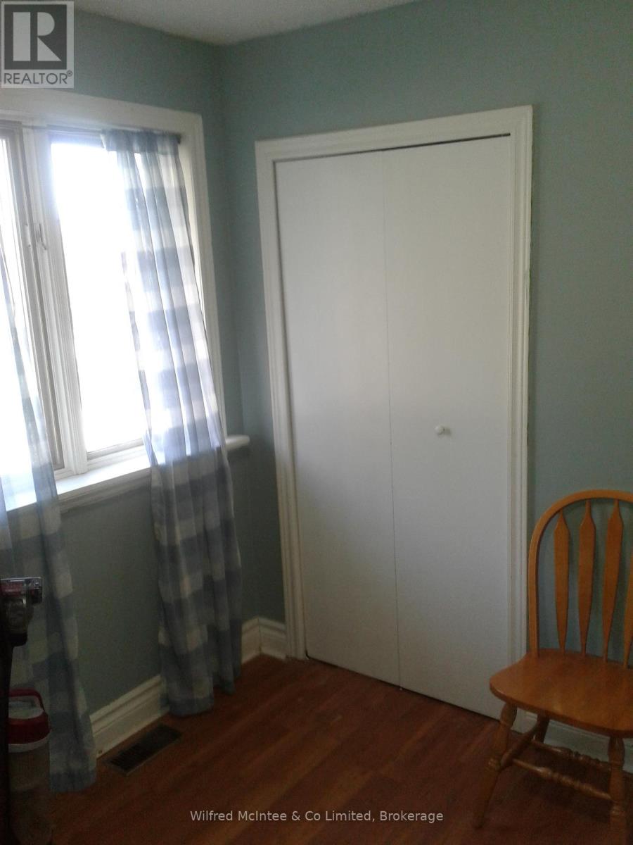 210 Countess Street N, West Grey, Ontario  N0G 1R0 - Photo 18 - X12091205
