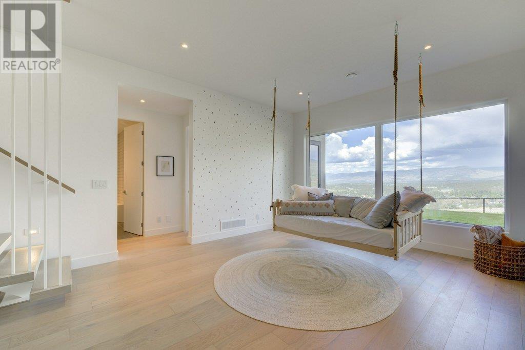 Property at 1054 Emslie Street image 2