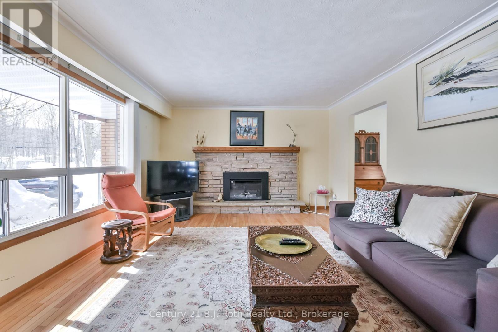 Property at 864 MIDLAND POINT ROAD image 2