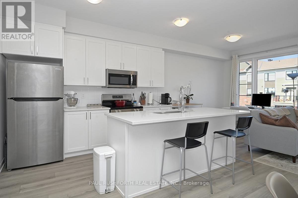 706 Lurgan Way, Ottawa, Ontario  K4M 0J3 - Photo 8 - X12116060