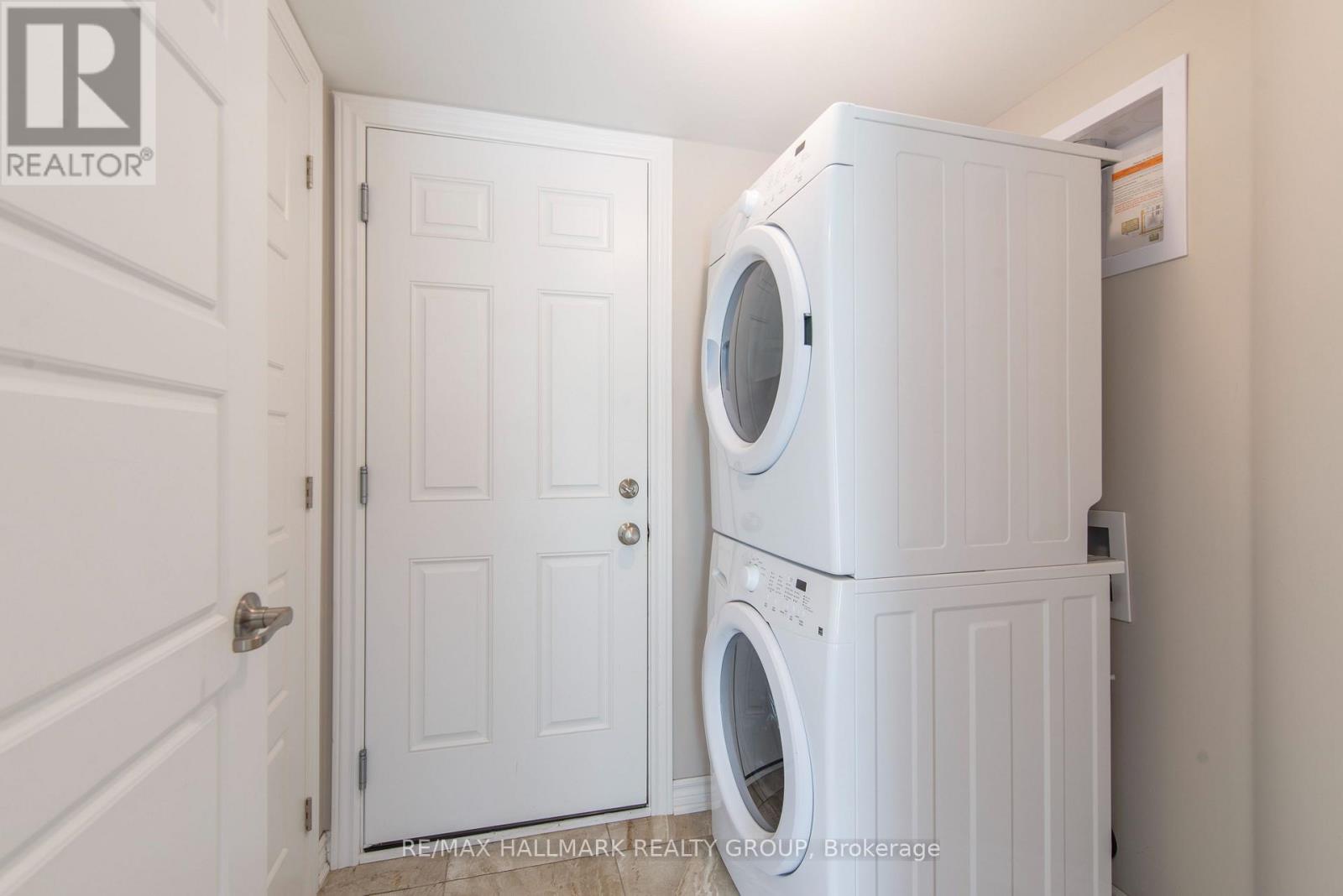 799 Mayfly Crescent, Ottawa, Ontario  K2J 6C7 - Photo 6 - X12116091