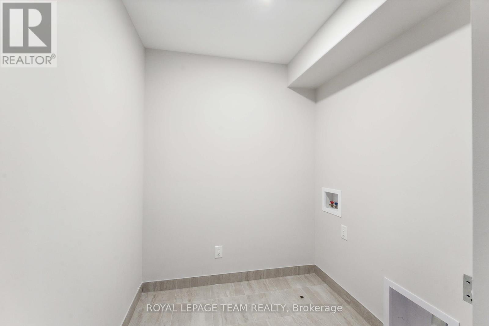 172 Conservancy Drive, Ottawa, Ontario  K2J 7L8 - Photo 15 - X12116180