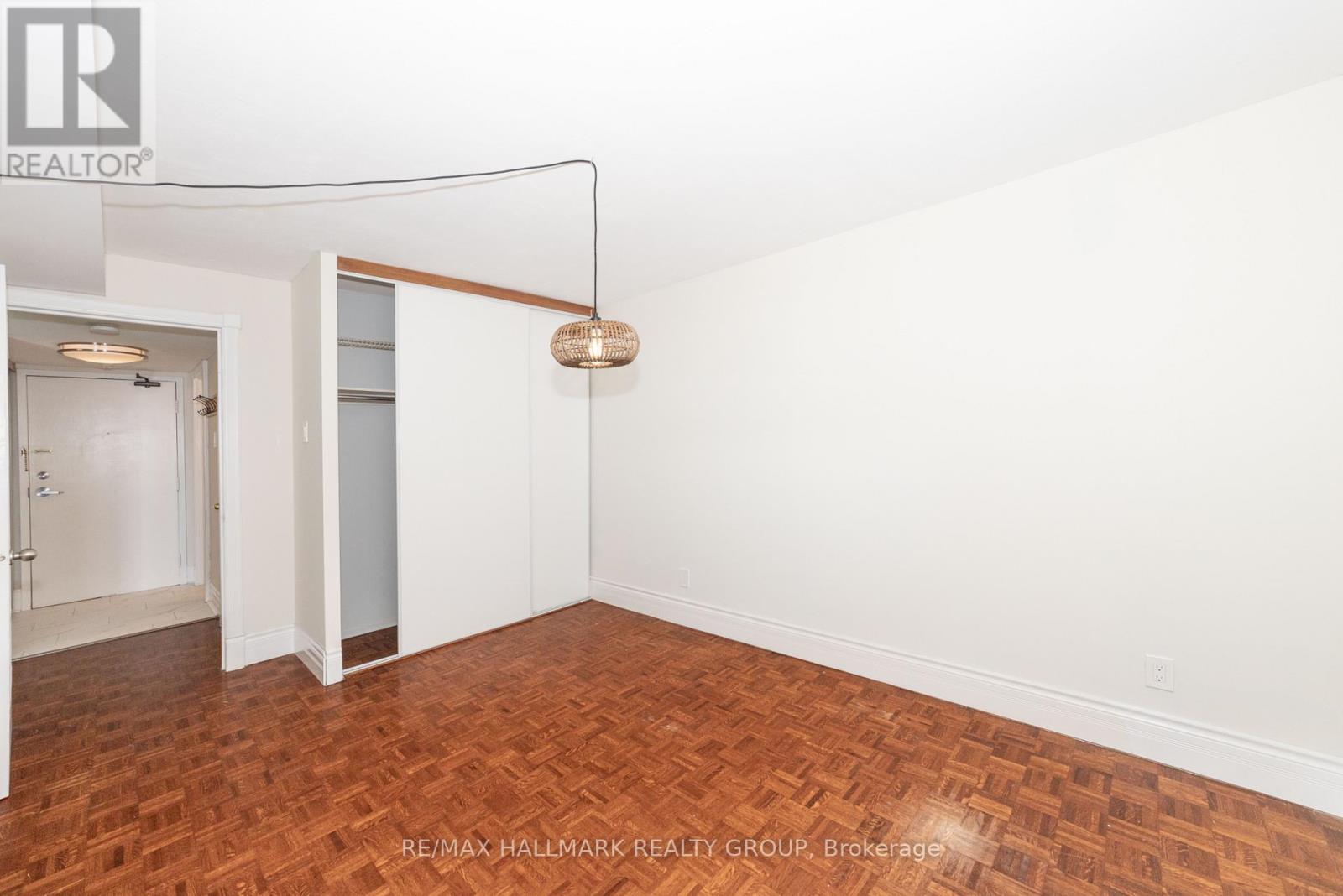 1006 - 475 Laurier Avenue W, Ottawa, Ontario  K1R 7X1 - Photo 7 - X12116184