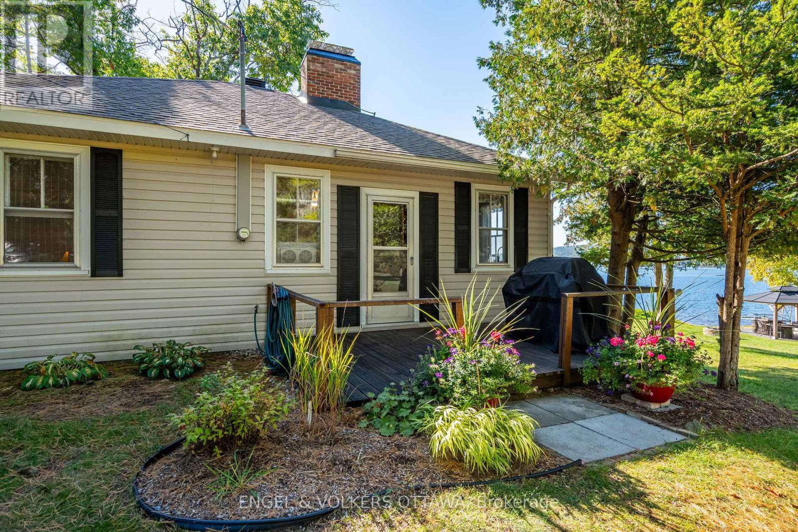 5349 Calabogie Road, Greater Madawaska, Ontario  K0J 1H0 - Photo 12 - X12116197