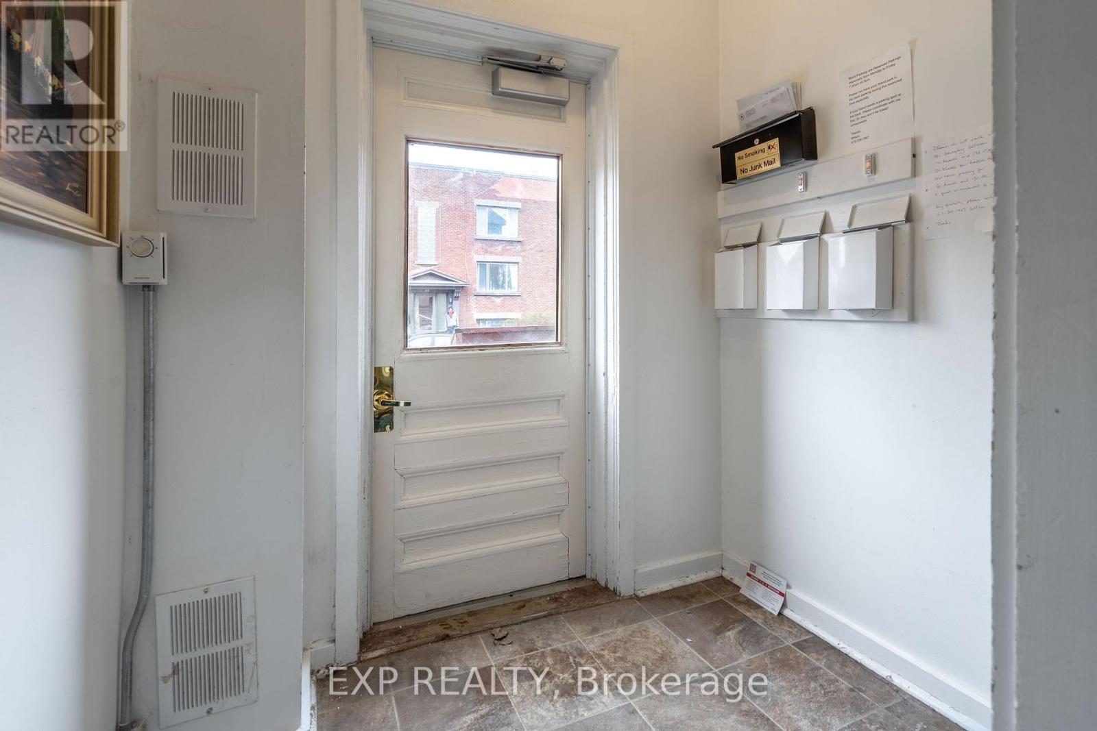 196 Osgoode Street, Ottawa, Ontario  K1N 6S8 - Photo 4 - X12116198