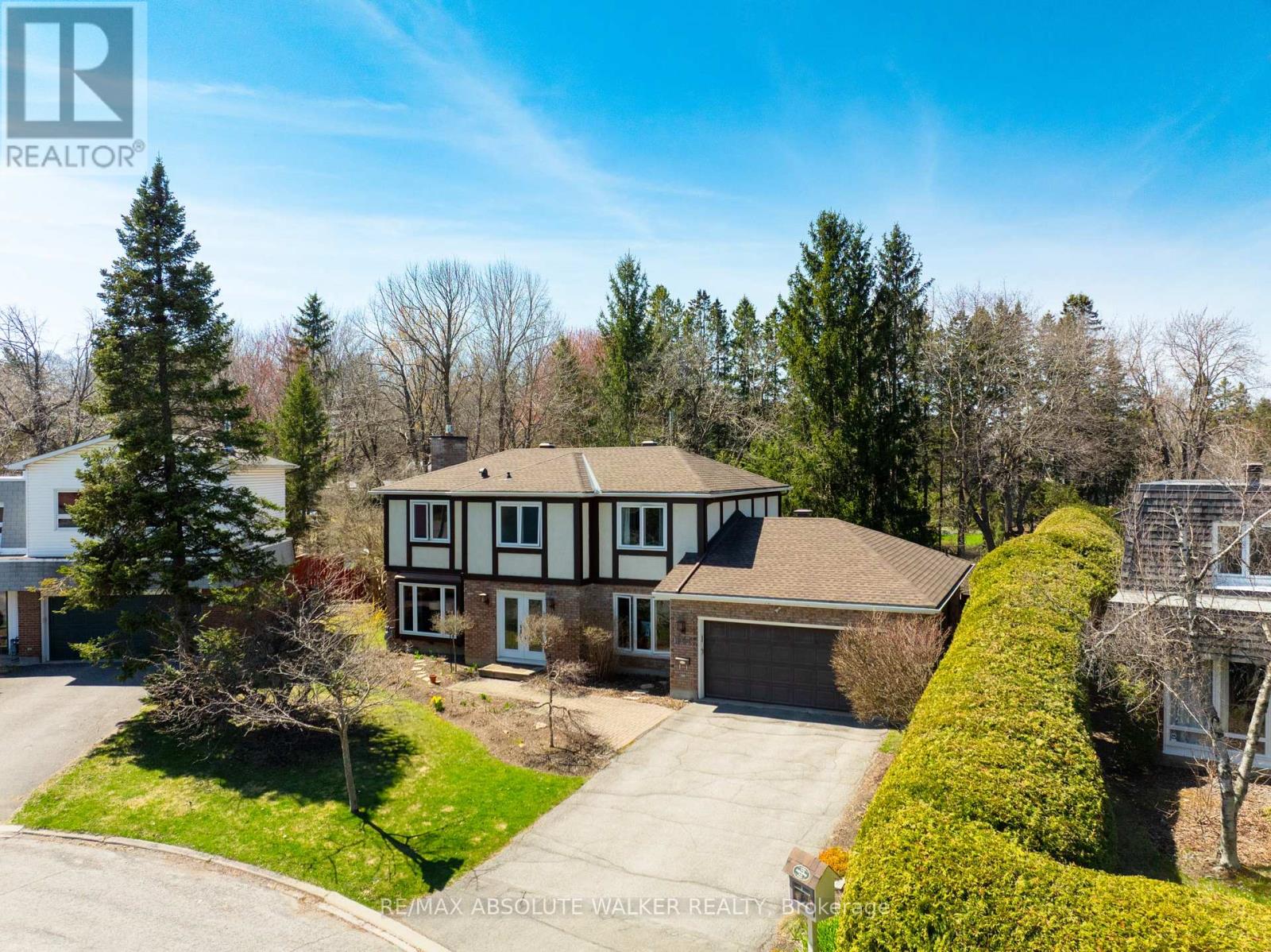 1946 LUDGATE CRESCENT, Ottawa, Ontario
