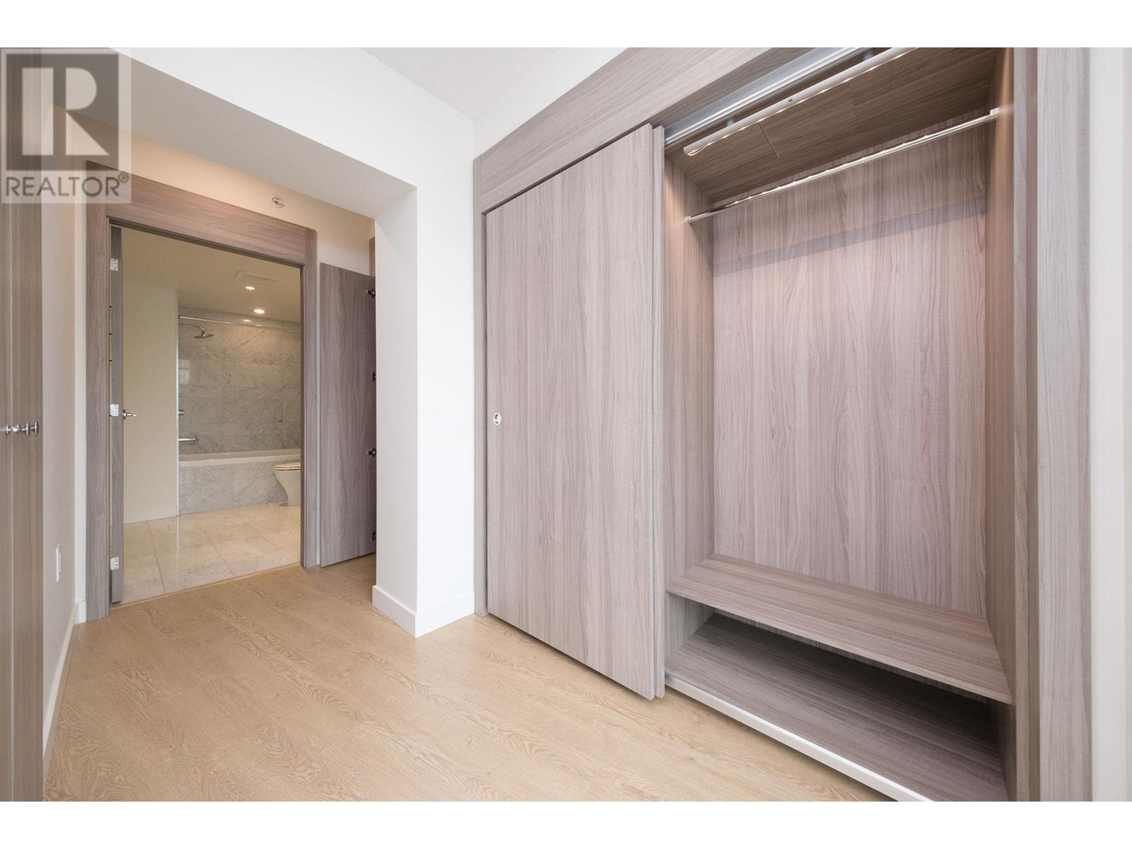 Listing Picture 20 of 36 : 2301 89 NELSON STREET, Vancouver / 溫哥華 - 魯藝地產 Yvonne Lu Group - MLS Medallion Club Member