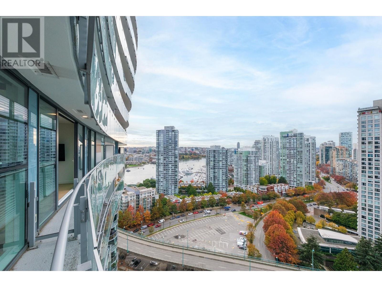 Listing Picture 27 of 36 : 2301 89 NELSON STREET, Vancouver / 溫哥華 - 魯藝地產 Yvonne Lu Group - MLS Medallion Club Member