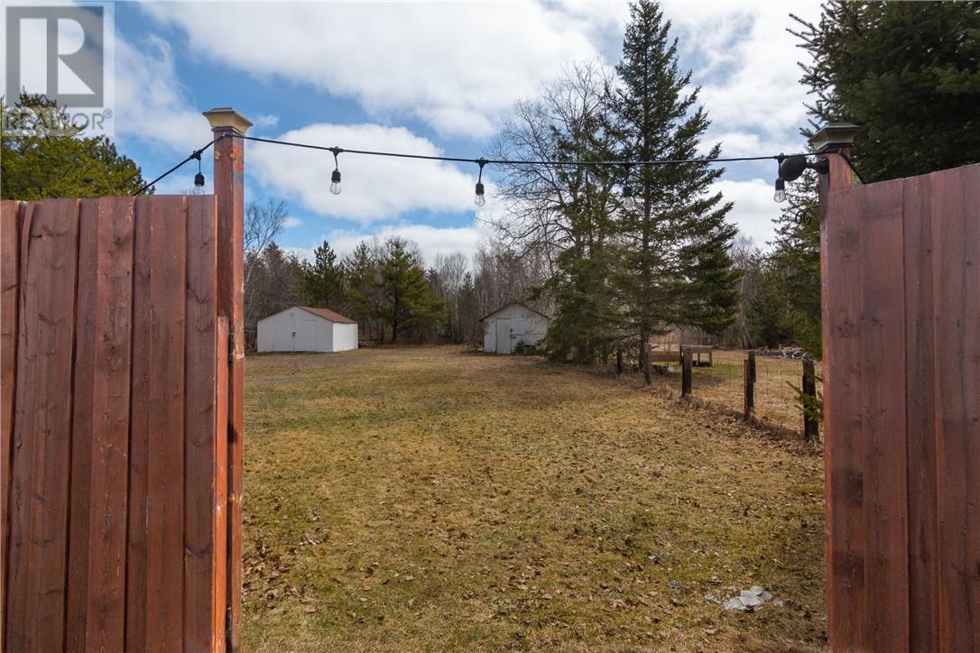 3320 Romeo Street, Val Caron, Ontario  P3N 1G8 - Photo 6 - 2121916