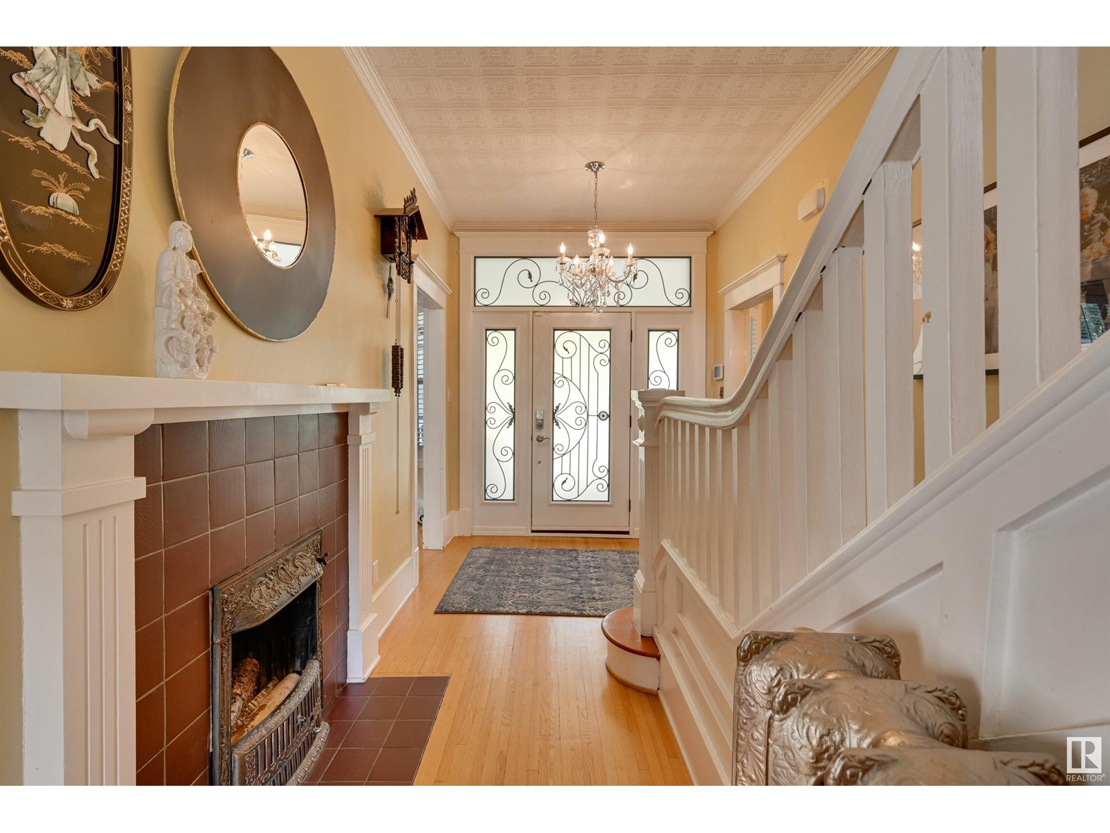 Property at 10347 VILLA AV NW image 3