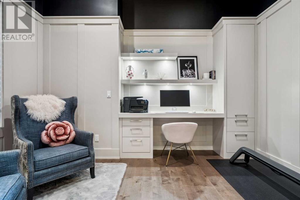 Property at 625 Britannia Drive SW image 3
