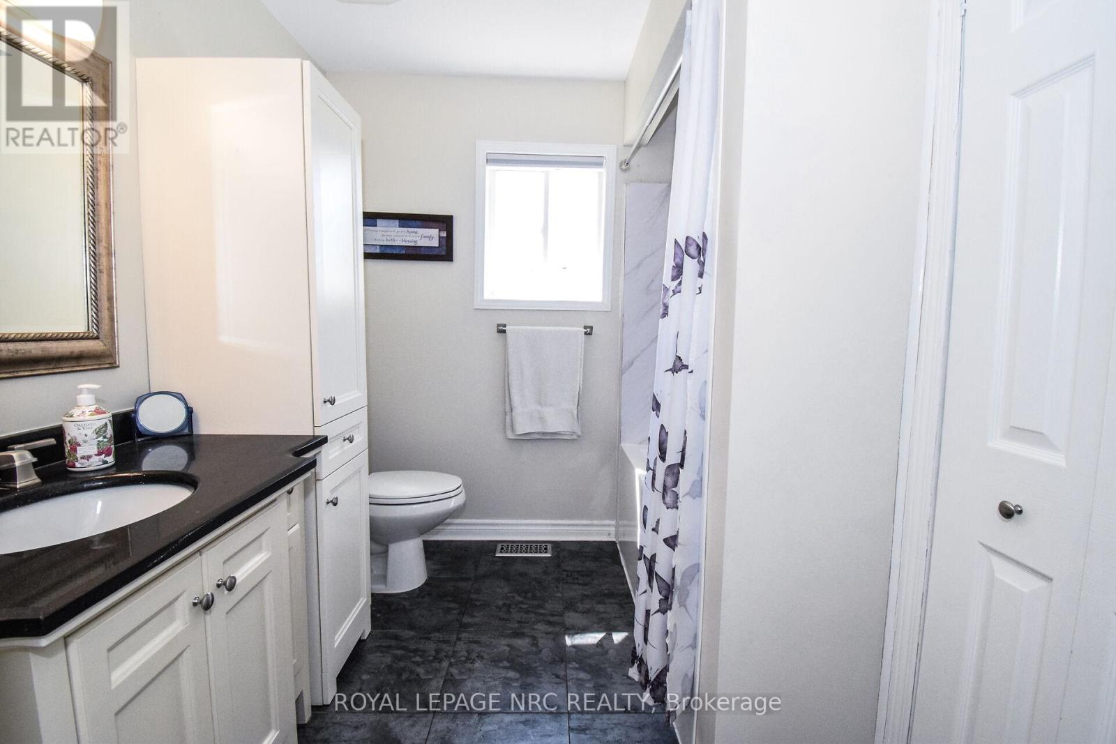 330 Autumn Crescent, Welland, Ontario  L3C 7K1 - Photo 24 - X12116063