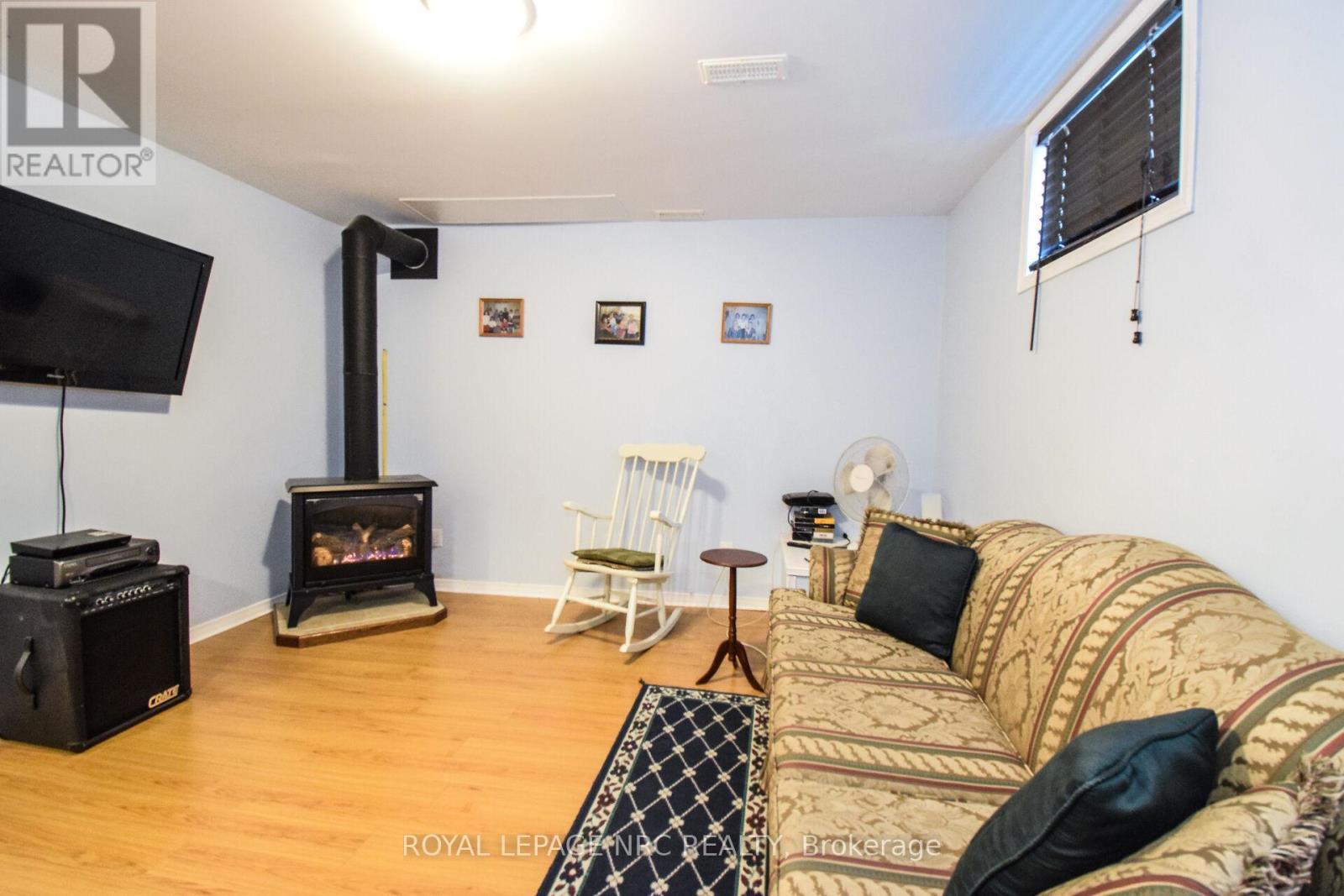 330 Autumn Crescent, Welland, Ontario  L3C 7K1 - Photo 33 - X12116063