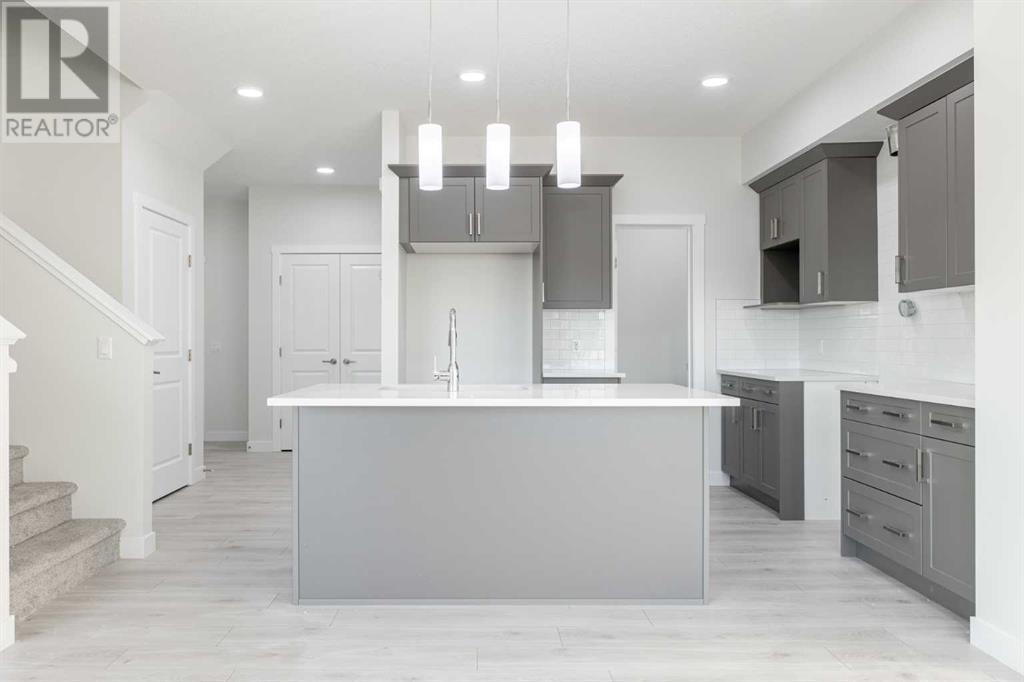 312 Belvedere Drive Se, Calgary, Alberta  T2A 0M3 - Photo 15 - A2189725