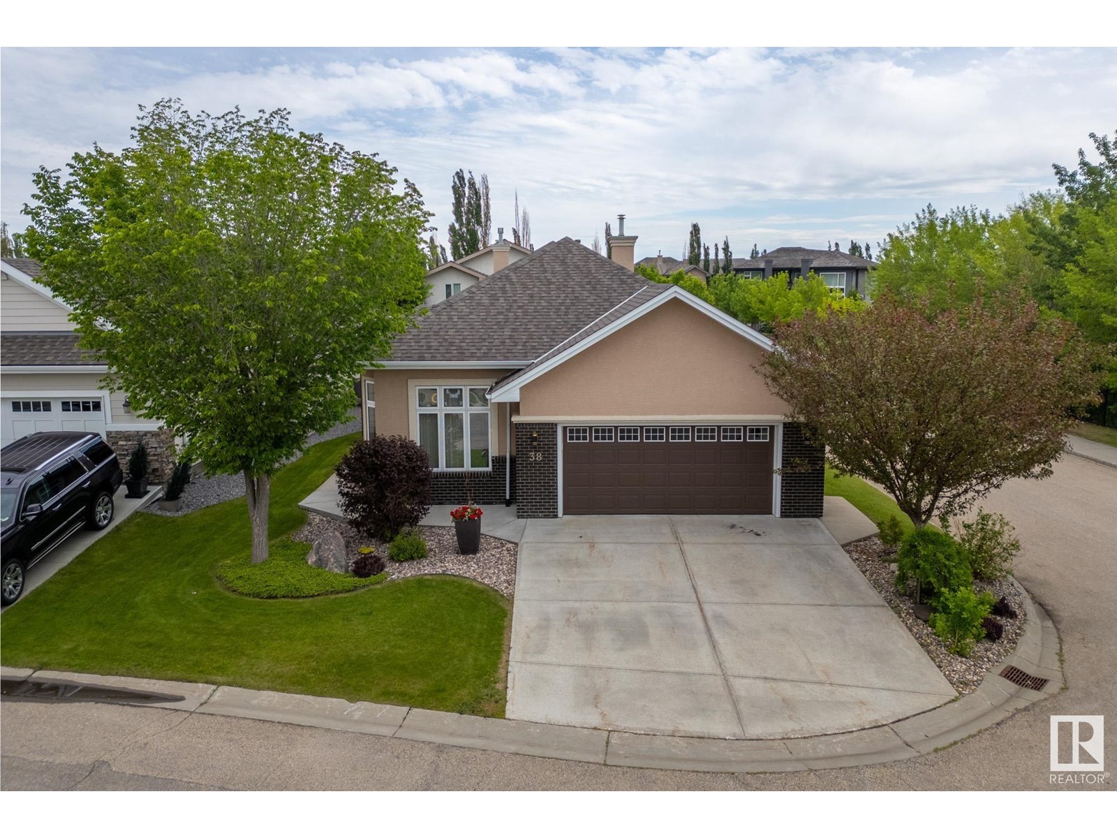 #38 18343 LESSARD RD NW, edmonton, Alberta