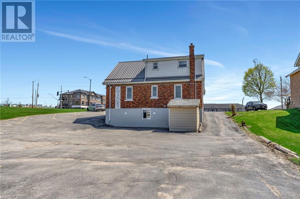 584 Colborne Street, Brantford, Ontario N3S 3P6 - Photo 37 - 40719543