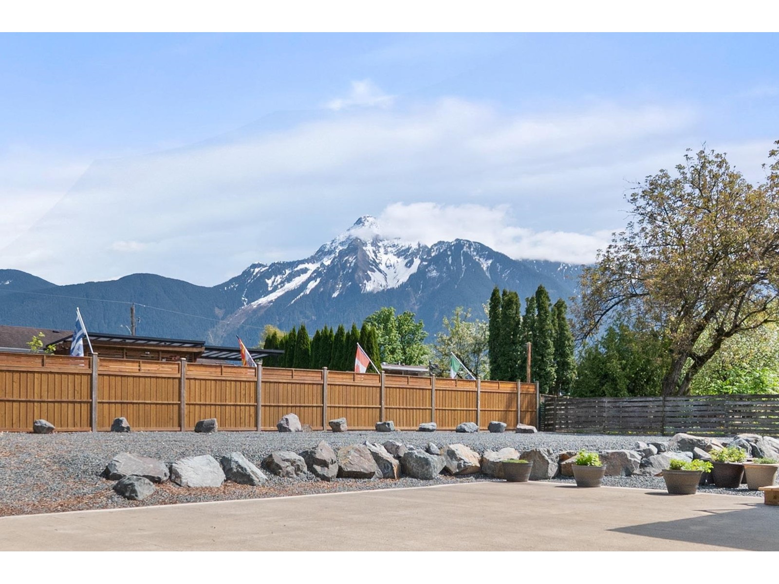 Property at 1550 VIMY ROAD image 3