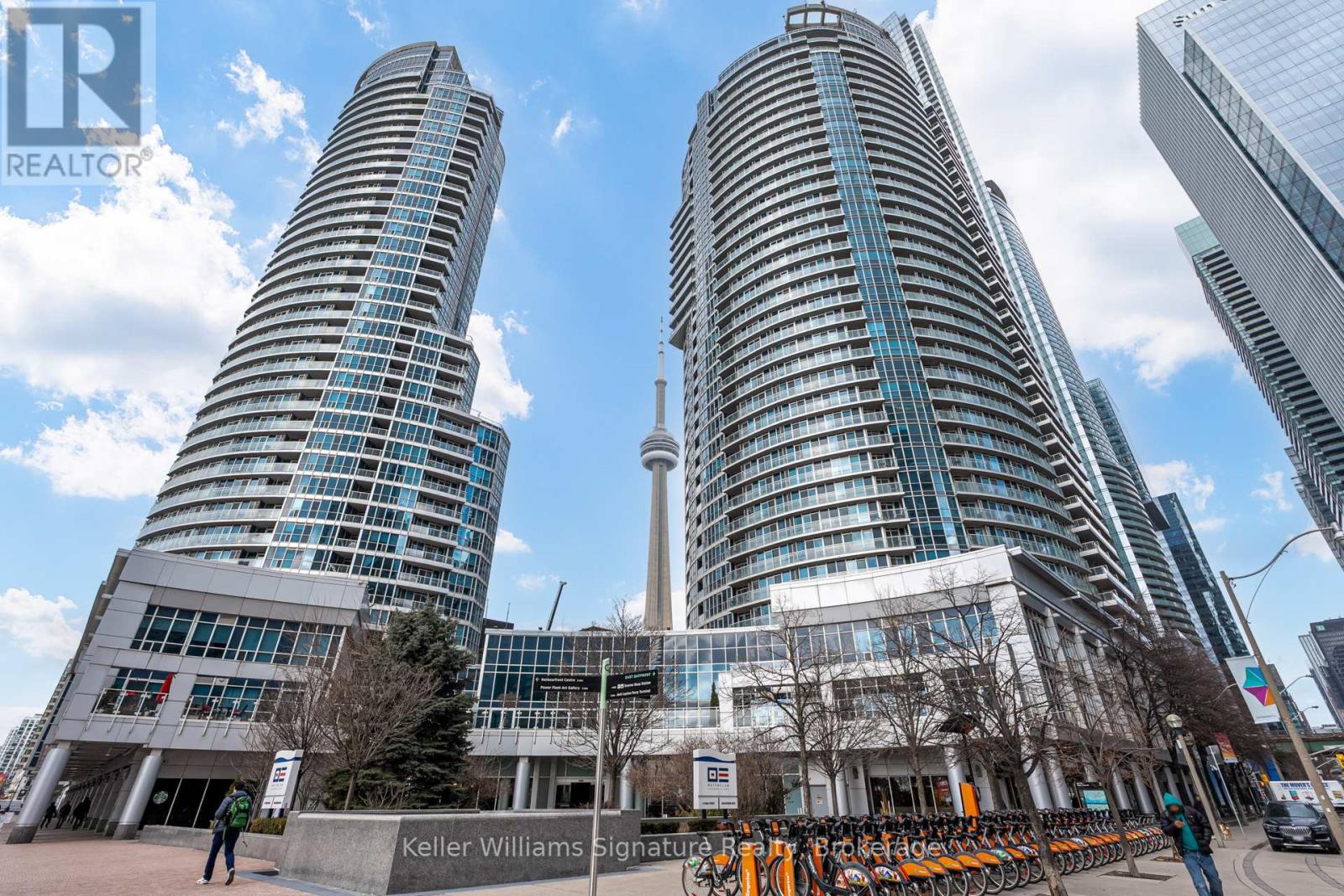 1010 - 8 YORK STREET, Toronto, Ontario
