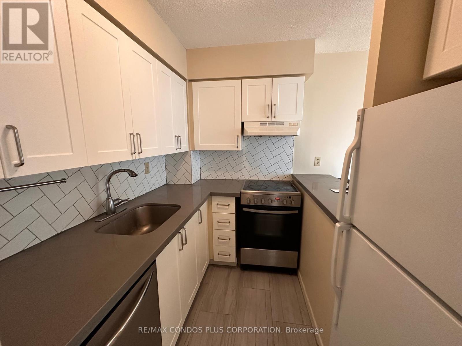 624 - 95 Prince Arthur Avenue, Toronto, Ontario  M5R 3P6 - Photo 6 - C12115899