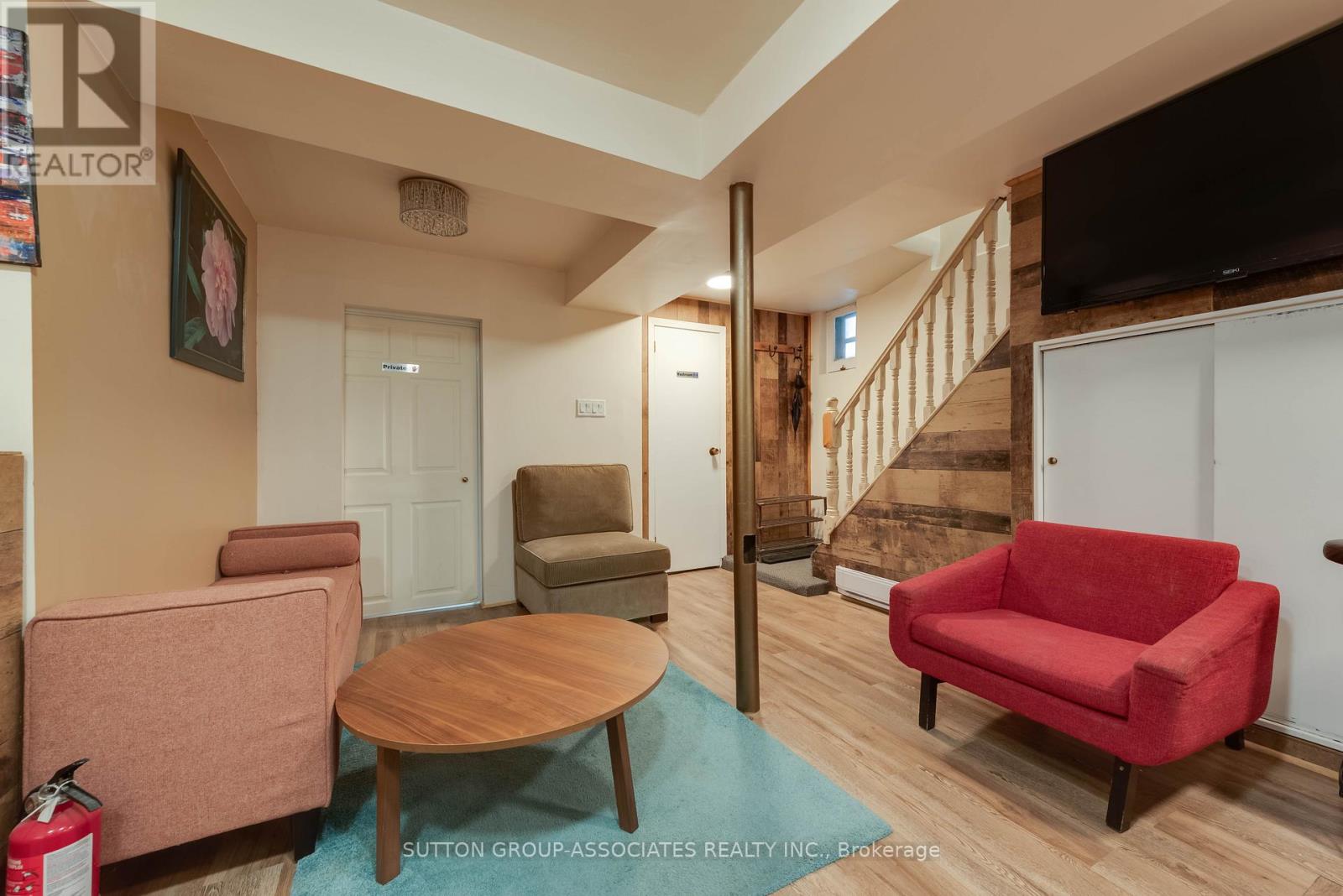 620 Rushton Road, Toronto, Ontario  M6C 2Y7 - Photo 22 - C12115997