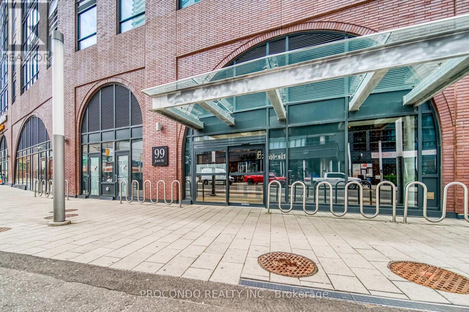 1405 - 99 John Street, Toronto, Ontario  M5V 0S6 - Photo 3 - C12116029