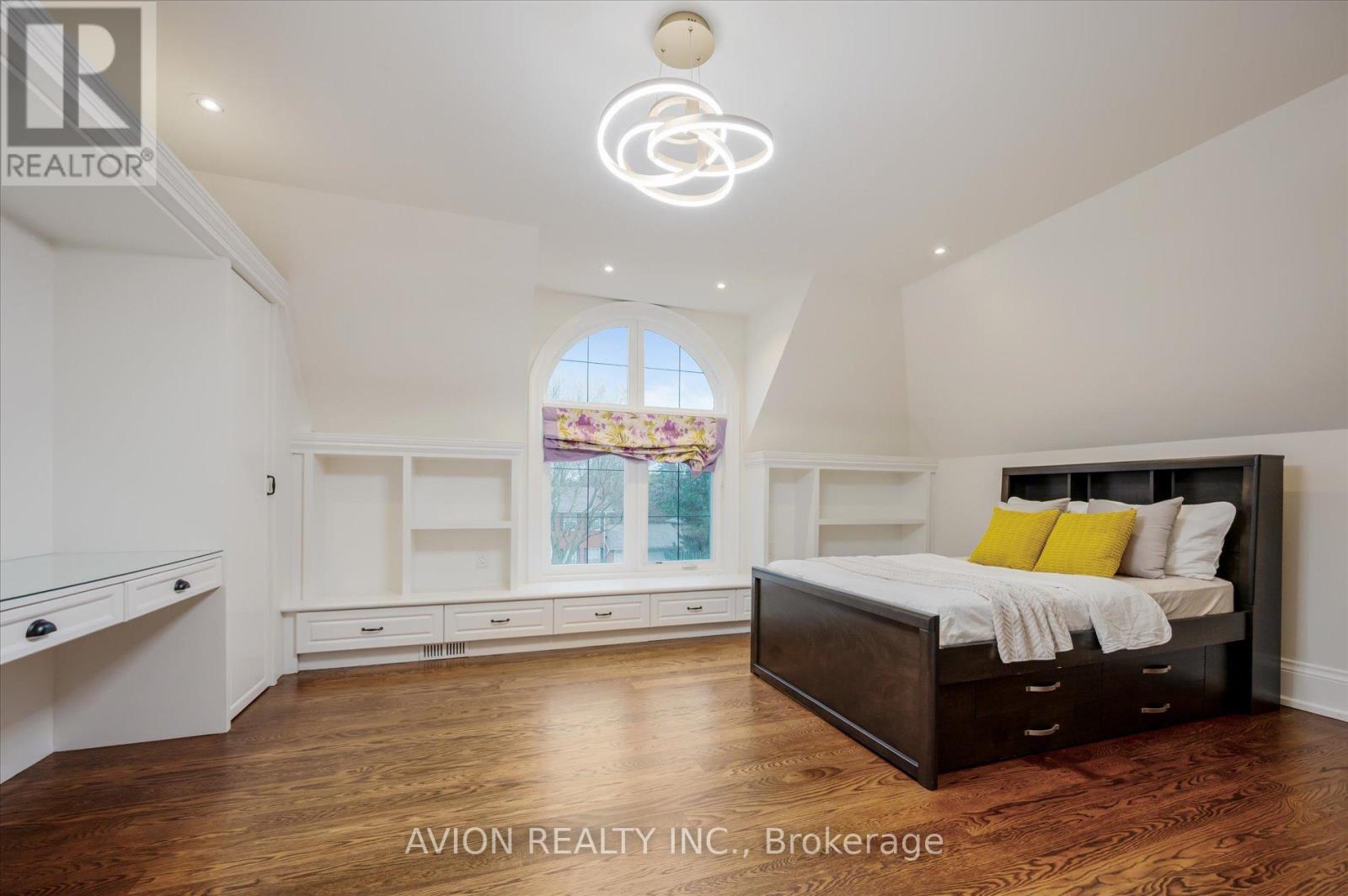 26 Danville Drive, Toronto, Ontario  M2P 1J1 - Photo 36 - C12116305
