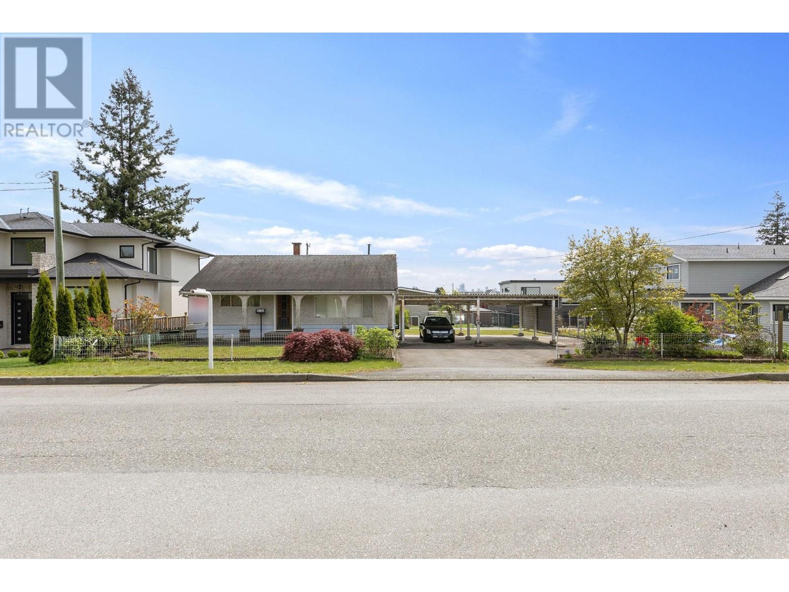 2130 Craigen Avenue, Coquitlam, British Columbia  V3K 1W6 - Photo 1 - R2996654