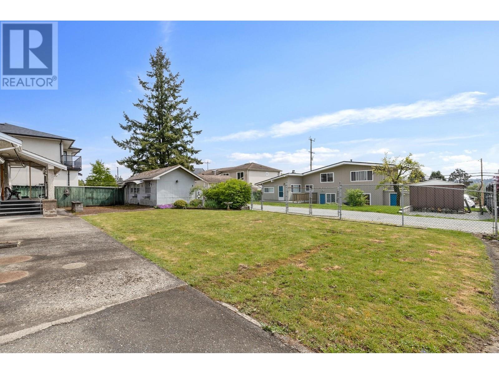 2130 Craigen Avenue, Coquitlam, British Columbia  V3K 1W6 - Photo 4 - R2996654