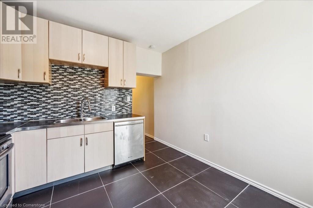 228 Hunter Street E, Hamilton, Ontario  L8N 1N2 - Photo 15 - 40721004