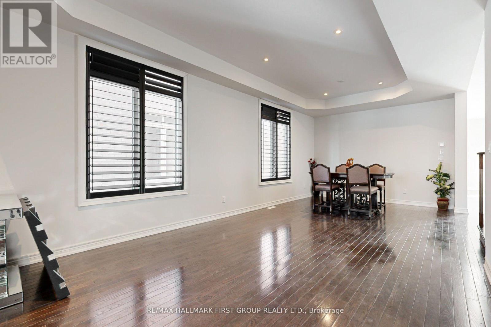 Property at 329 WINDFIELDS FARM DRIVE W image 4