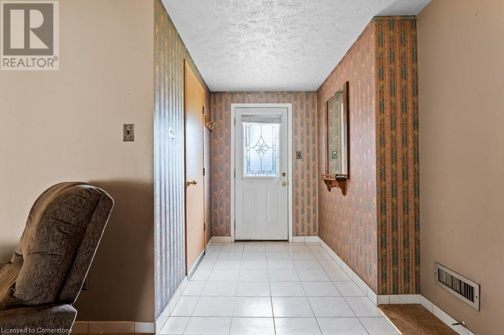 4386 Jackson Street, Beamsville, Ontario  L3J 0N9 - Photo 34 - 40695034