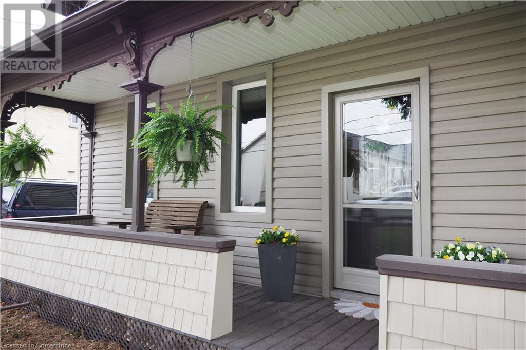 Property at 107 WOOLWICH Street S image 5