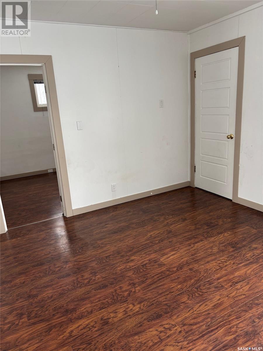 Property at 120 Iroquois STREET W image 5