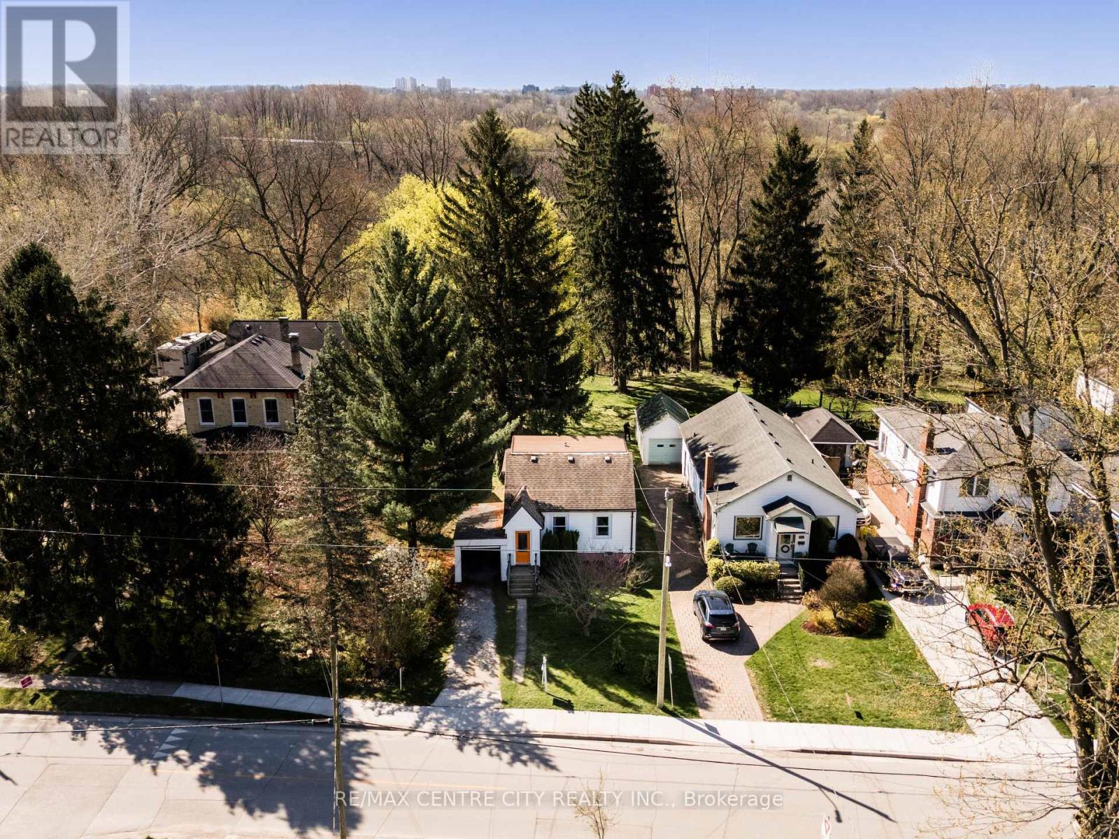 Photo 42 of 46 for 110 Forward Avenue