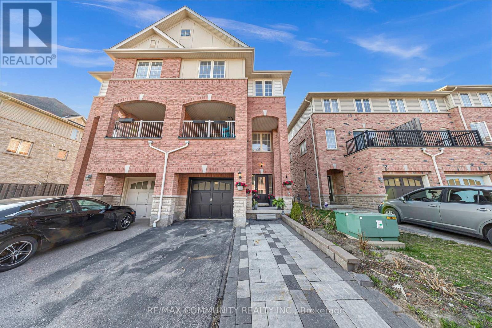 Property at 473 ROSSLAND ROAD E image 2