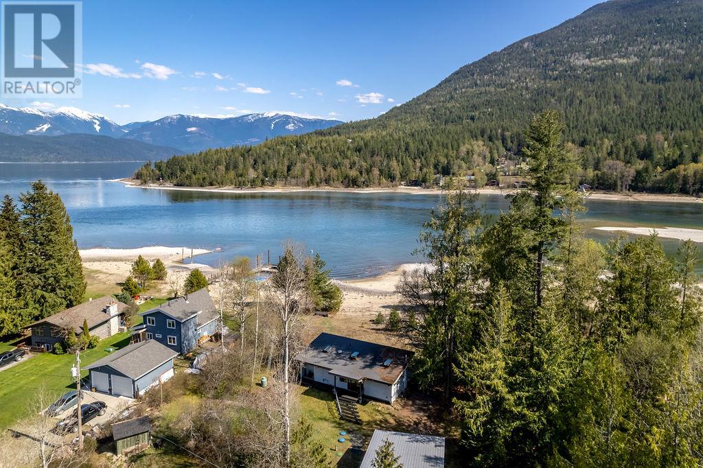 8902 Beach Street, Balfour, British Columbia  V0G 1C0 - Photo 38 - 10342192