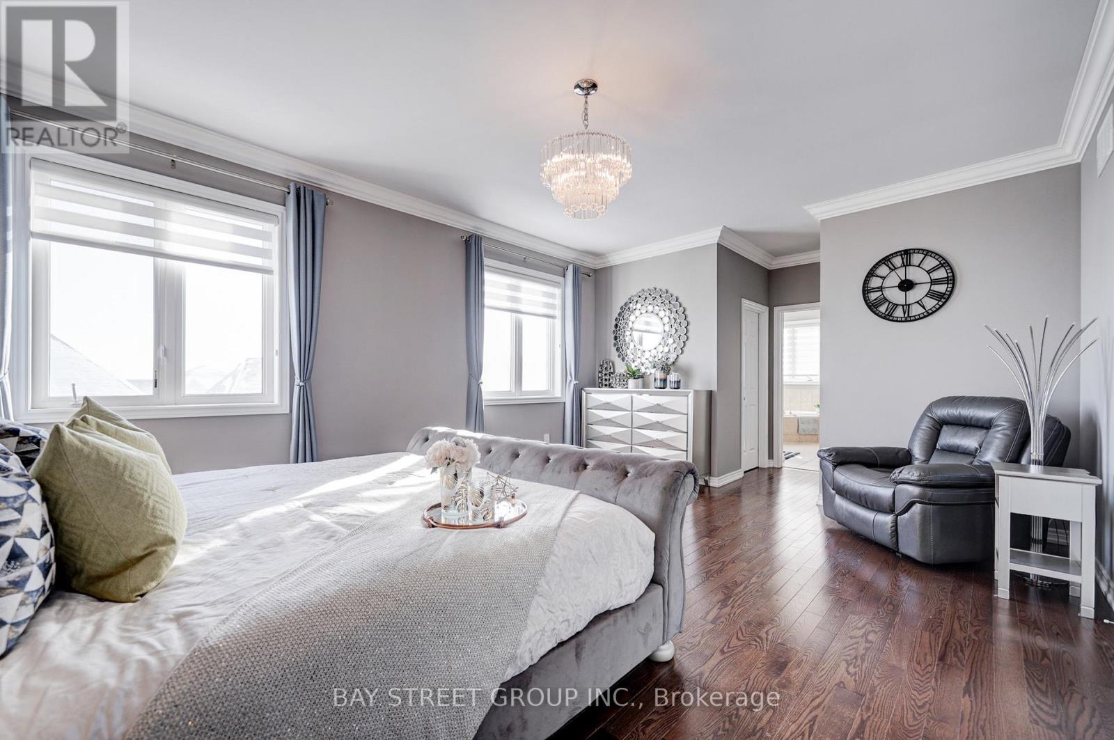46 Serano Crescent, Richmond Hill, Ontario  L4E 0R8 - Photo 31 - N12116073